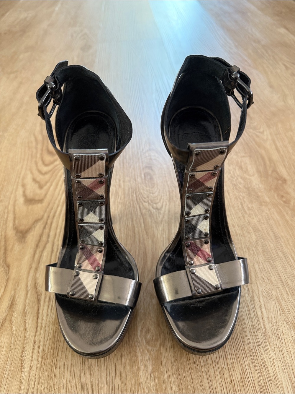 Burberry Metallic Black T-Strap High-Heel Sandals with Plaid Accent